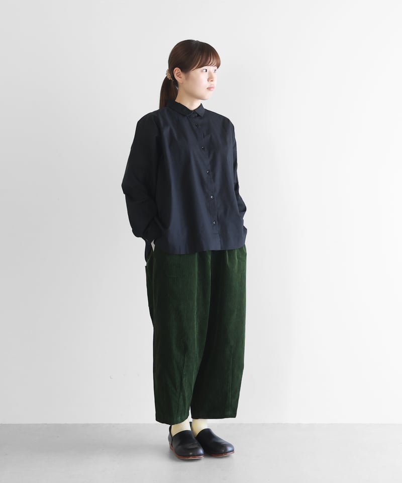 HUIS |シャトルコーデュロイバルーンパンツ（太畝・エバーグリーン