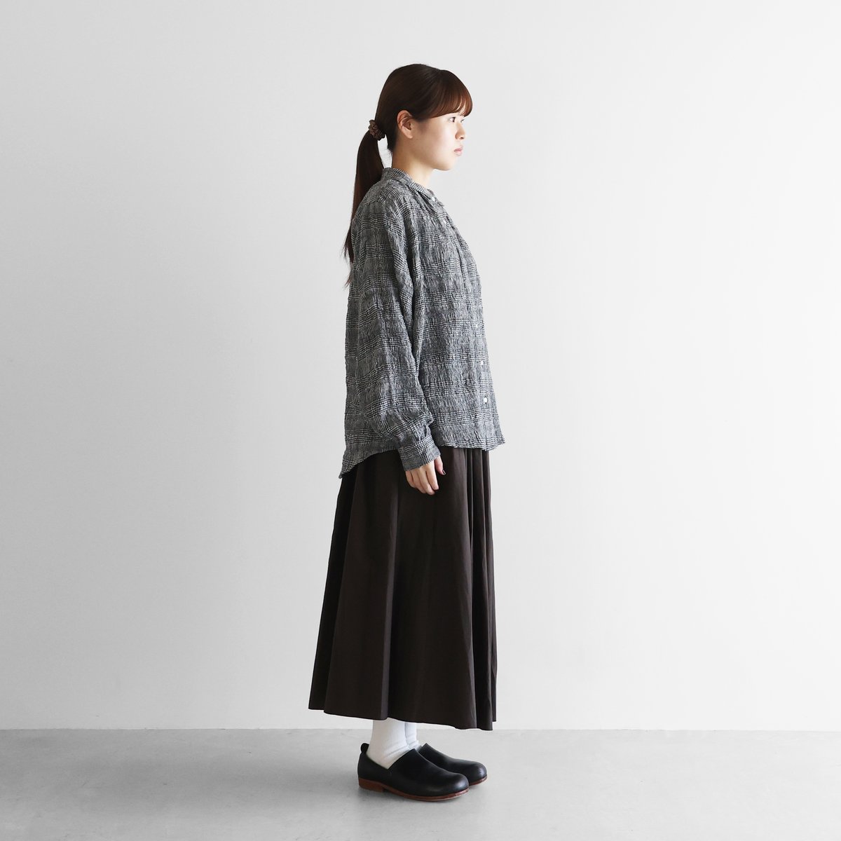 HUIS | “HUIS×尾州”縮絨綿ウールガーゼギャザーブラウス（グレン