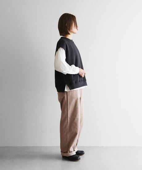 HUIS | ［HUIS in house］SUVINスウェットゆるベスト（ダークグレー）【ユニセックス】SW602