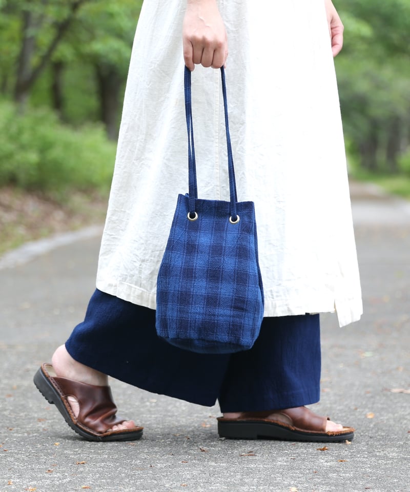 絲佳 | 藍染 丸きんちゃくバッグ(藍染格子柄) | 絲佳 online store 絲佳 | 藍染 丸きんちゃくバッグ(藍染格子柄) | 絲佳 online store