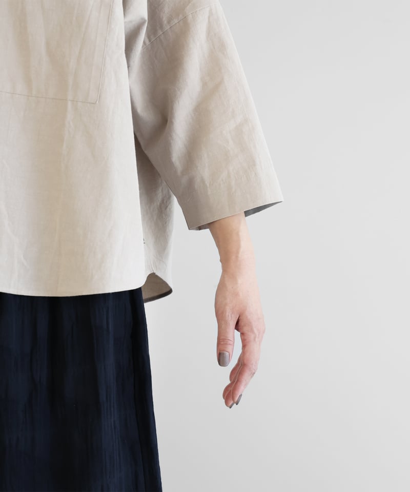 HUIS |ギザコットンヘンプバンドカラーブラウス（ナチュラルグレー