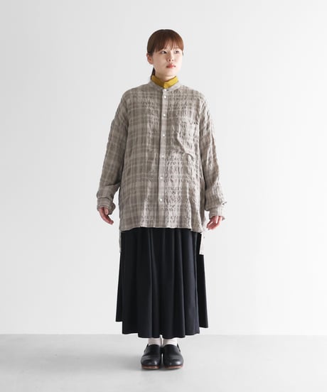 HUIS |“HUIS×尾州”縮絨綿ウールガーゼバンドカラーオーバーシャツ（ベージュチェック）【ユニセックス】015