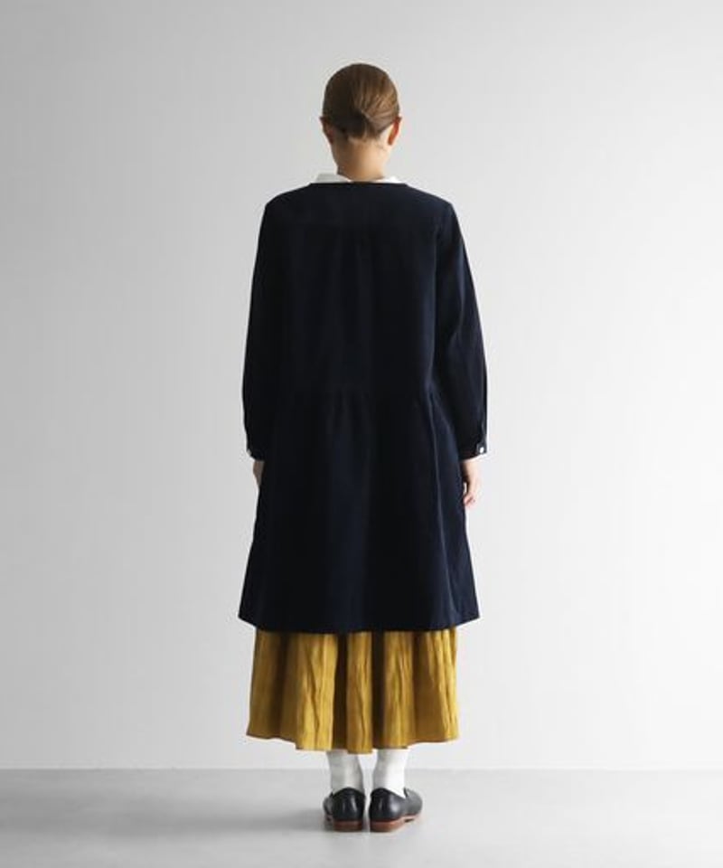 HUIS | シャトルコーデュロイワンピース（細畝・ダークネイビー