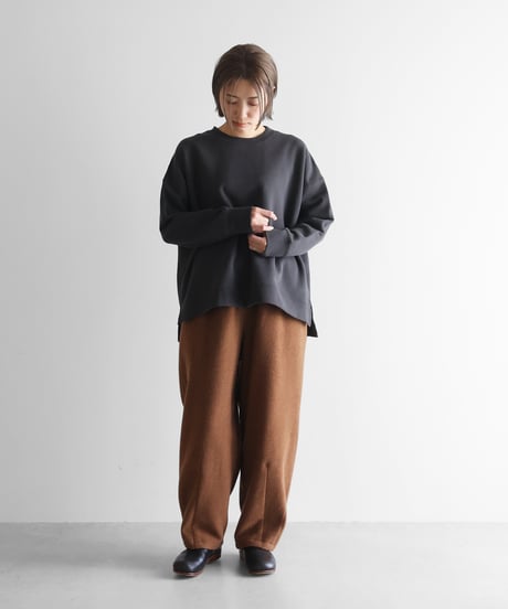 HUIS | ［HUIS in house］SUVINスウェットゆるプルオーバー（ダークグレー）【ユニセックス】SW201
