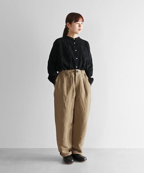 HUIS |バンブーリネンセミワイドパンツ（サンドベージュ）【ユニセックス】512