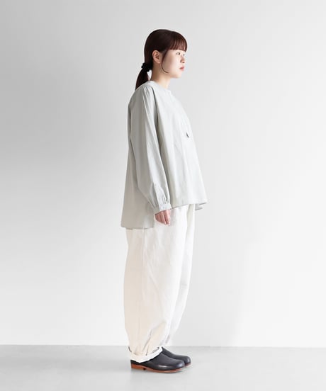 HUIS |シャトルコーデュロイバルーンパンツロング（極太畝・オフホワイト）【ユニセックス】506L