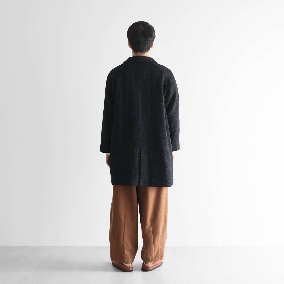 HUIS “HUIS×尾州”縮絨リネンウールミドルコート　遠州織物　huis HUIS | “HUIS×尾州”縮絨リネンウールミドルコート （ブラック）【ユニ