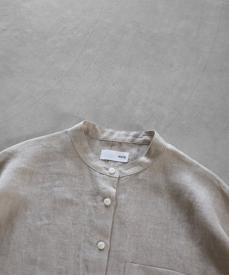 HUIS |8分袖シャトルリネンライトバンドカラーブラウス（きなり