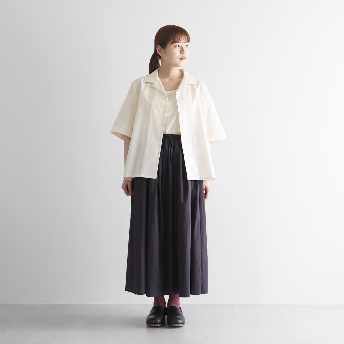 HUIS |［金子敦子さんコラボ］すっぴんシャツ（キナリ）【レディス
