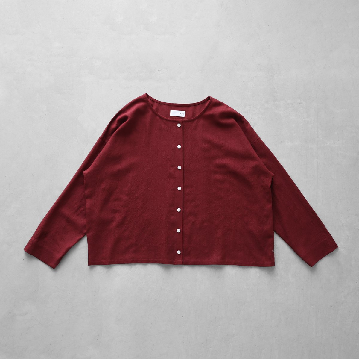 〜専用〜　ハウスHUIS◆ウォッシャブルウールショートカーディガン◆ダークグレー ウォッシャブルウールショートカーディガン 704をリリースしま