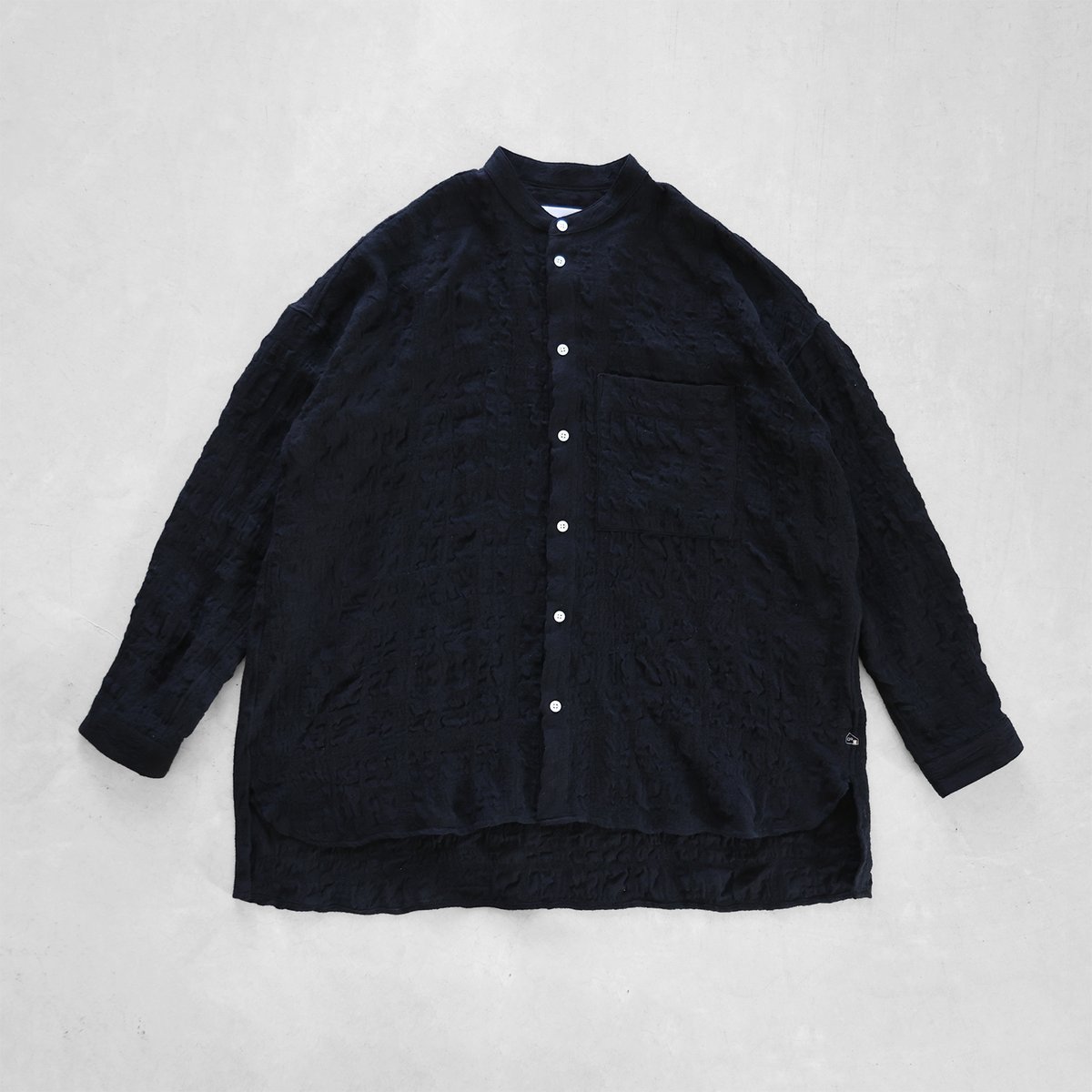 HUIS |“HUIS×尾州”縮絨綿ウールガーゼバンドカラーオーバーシャツ