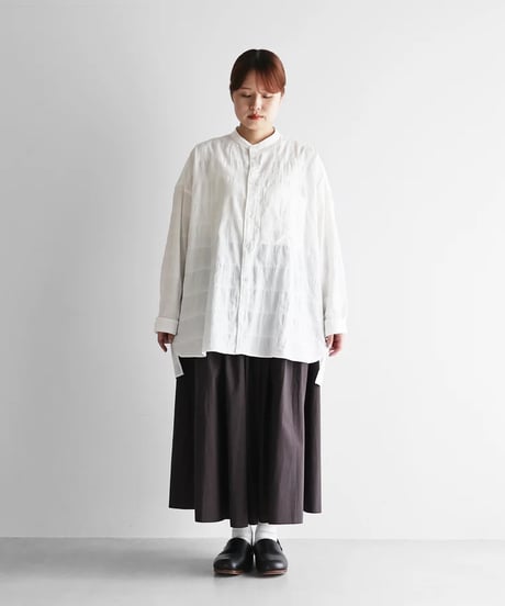 HUIS |柄二重織シャトルジャガードバンドカラーオーバーシャツ（白）【ユニセックス】015