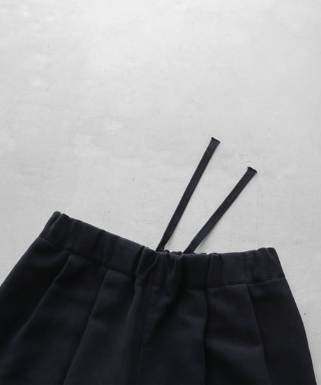 HUIS | 厚手モールスキンワイドパンツ（ブラック）【ユニセックス】504