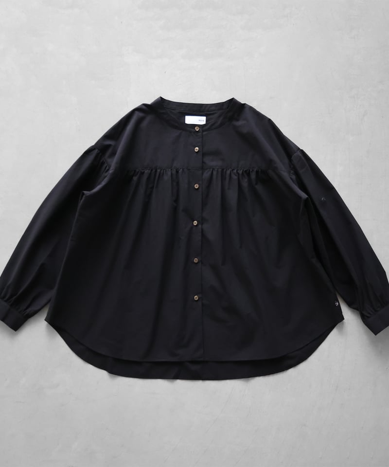 HUIS |オーガニックコットンギャザーブラウス（ブラック）【レディス