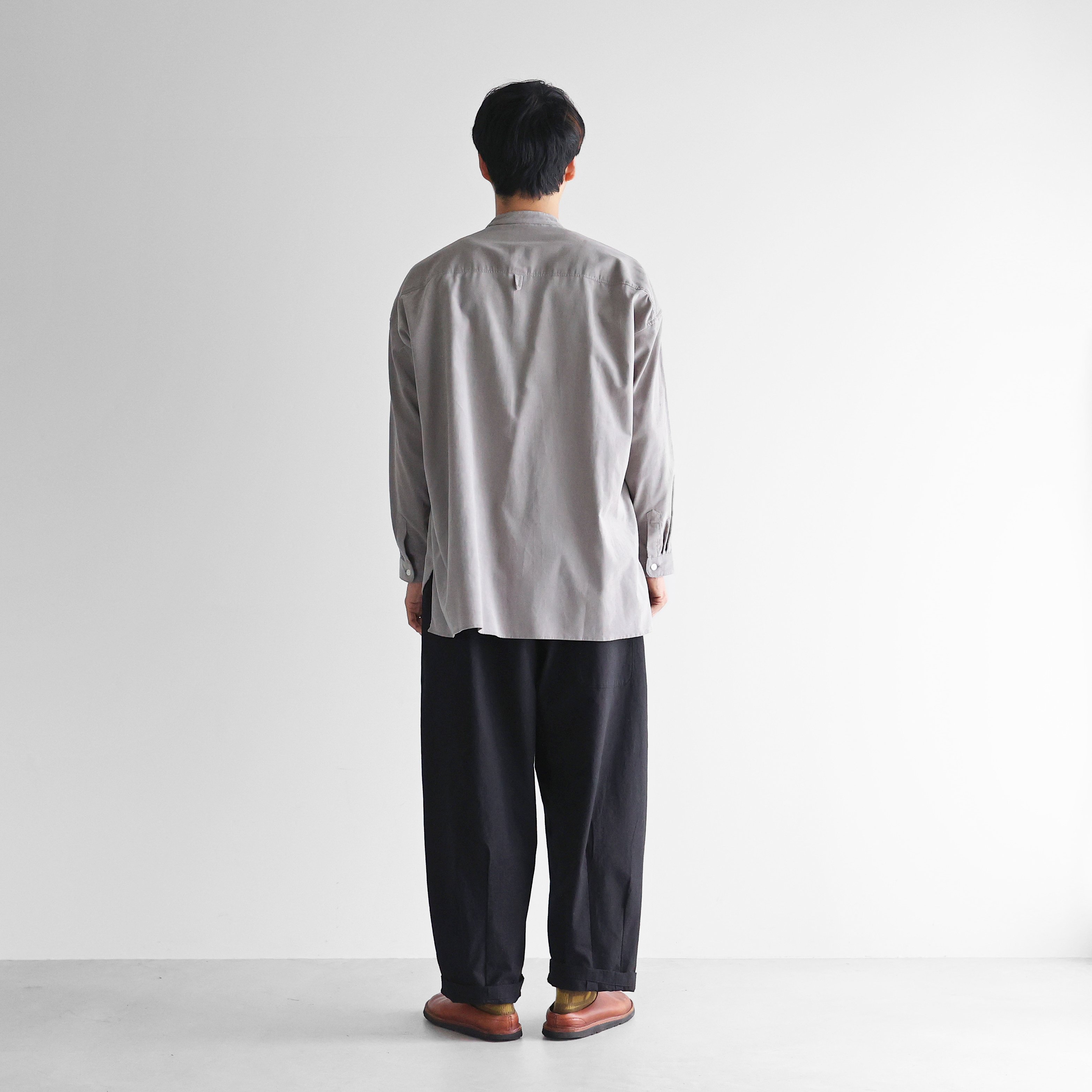 HUIS | みじんコールバンドカラーオーバーシャツ（アッシュグレー