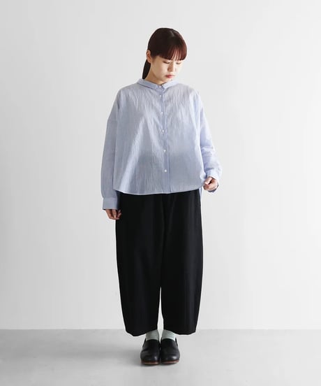 HUIS |【限定】なめらかコットンワイドブラウス（ブルーストライプ）【レディス】U102