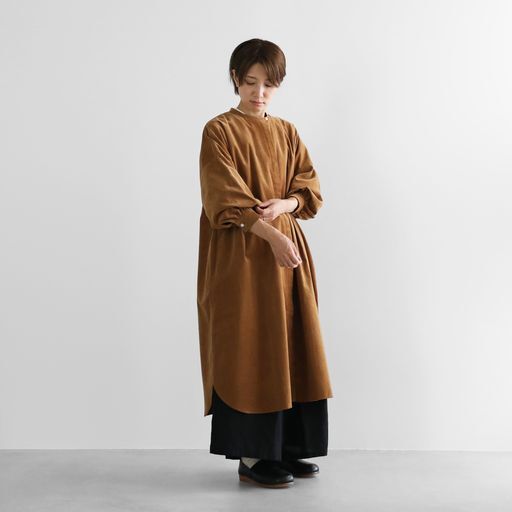 HUIS みじんコールバルーンスリーブワンピース（キャメル） HUIS | みじんコールバルーンスリーブワンピース（キャメル