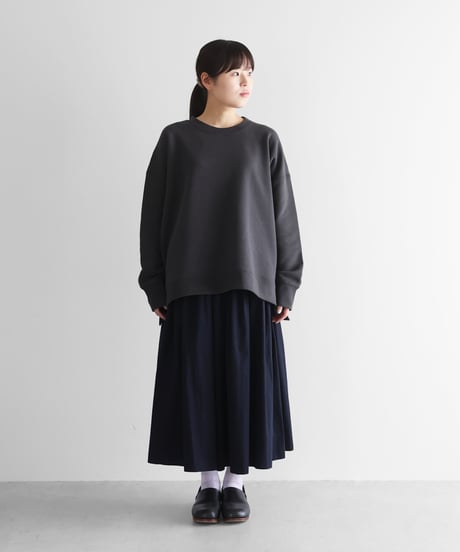 HUIS | ［HUIS in house］SUVINスウェットゆるプルオーバー（ダークグレー）【ユニセックス】SW201