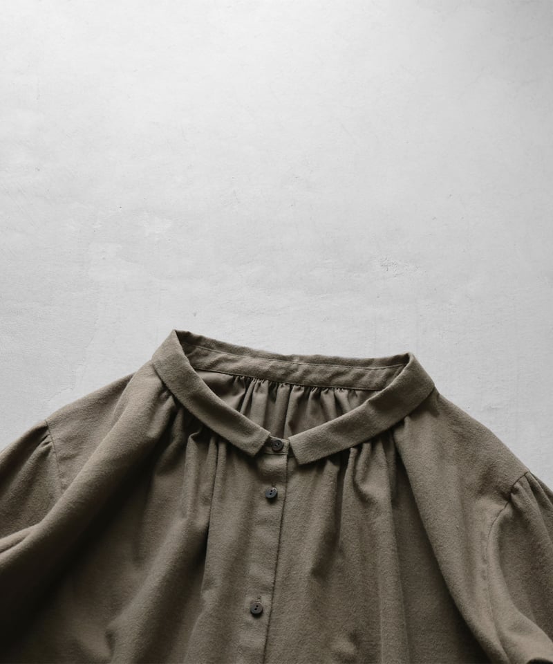 HUIS | 起毛ビエラ前開きロングワンピース（オレガノ）【レディス