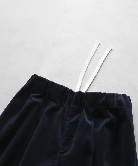 HUIS | 極細畝コーデュロイワイドパンツ（極細畝・ダークネイビー）【ユニセックス】504