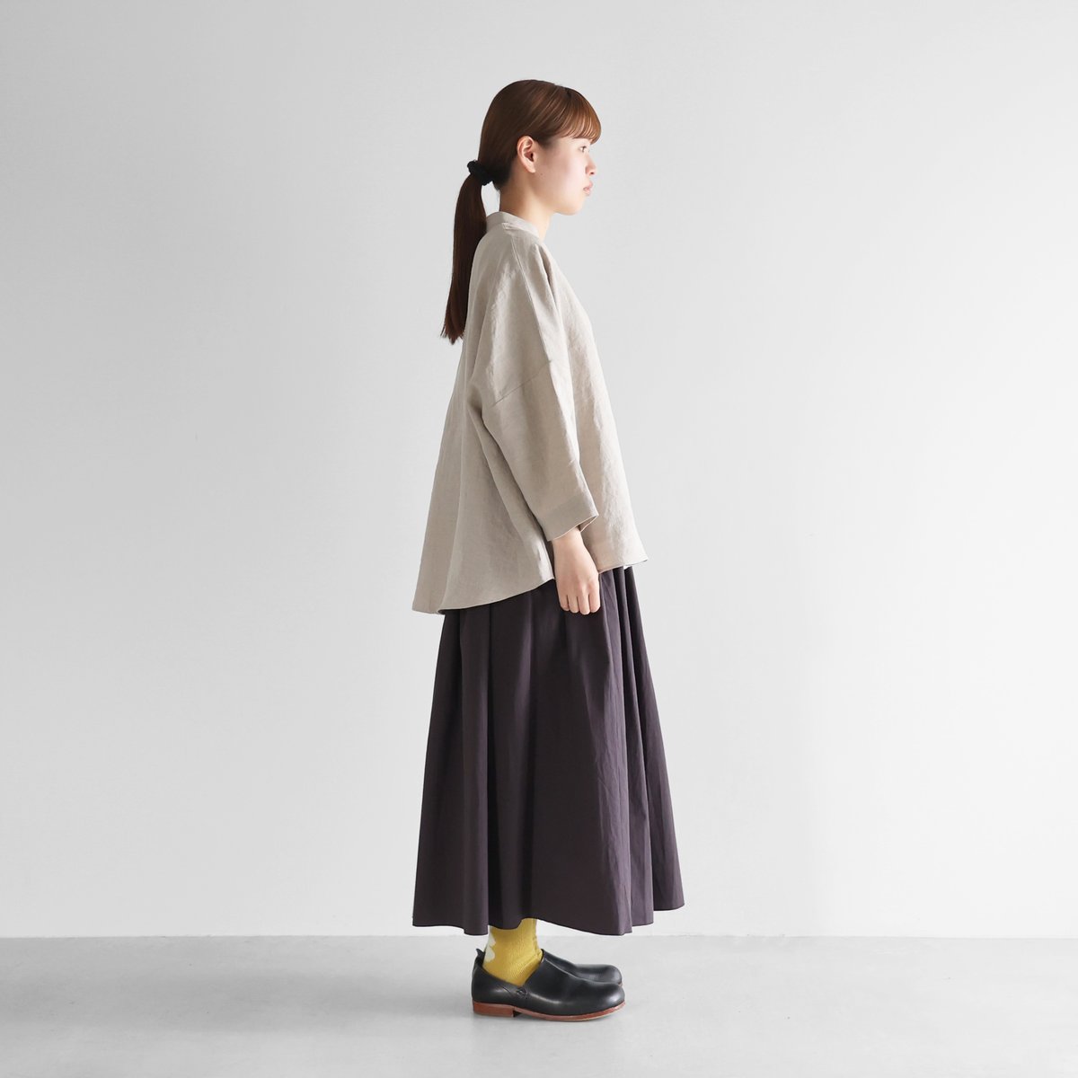 HUIS |8分袖オールドレピアリネンバンドカラーブラウス（きなり