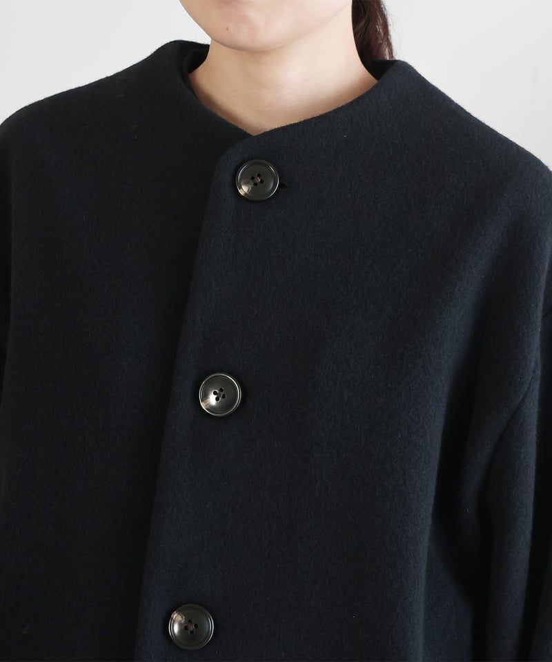 HUIS | “HUIS×尾州”縮絨ウールフランネルノーカラーショートコート