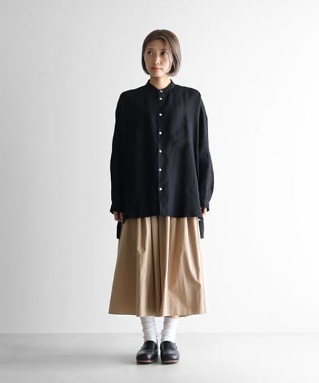 HUIS |シャトルリネンバンドカラーオーバーシャツ（ブラック）【ユニセックス】015