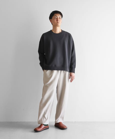 HUIS | ［HUIS in house］SUVINスウェットゆるプルオーバー（ダークグレー）【ユニセックス】SW201