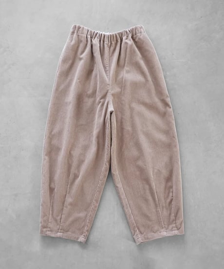 HUIS |シャトルコーデュロイバルーンパンツロング（太畝・ピンクベージュ）【ユニセックス】506L
