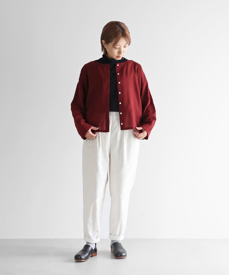 Huis. ハウス　遠州織物　ウォッシャブルウール　ショート　カーディガン　美品 ウォッシャブルウールショートカーディガン（グレイッシュブルー