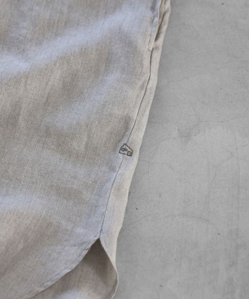 HUIS | シャトルリネンロングシャツ(きなり)【ユニセックス HUIS | シャトルリネンロングシャツ(きなり)【ユニセックス