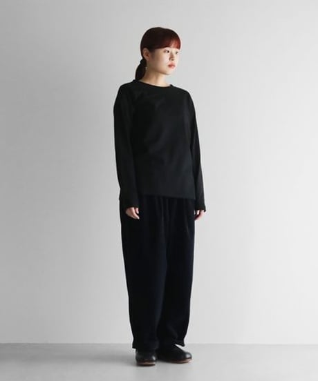 HUIS | シャトルコーデュロイワイドパンツ（細畝・ダークネイビー）【ユニセックス】504