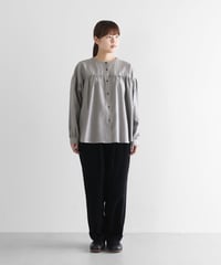 HUIS |シャトルコーデュロイワイドパンツ（細畝・ブラック）【ユニセックス】504