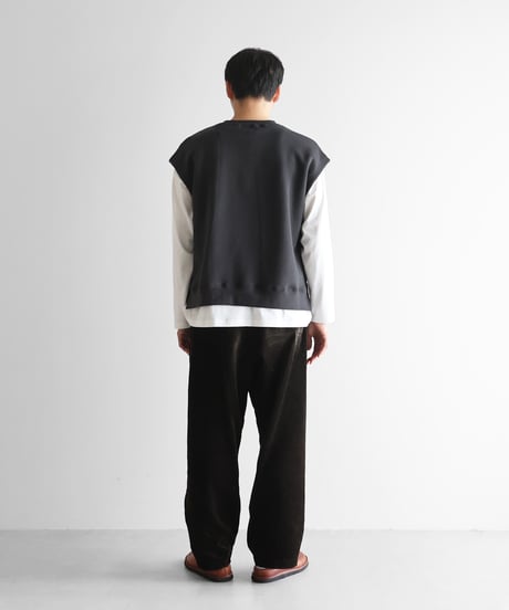 HUIS | ［HUIS in house］SUVINスウェットゆるベスト（ダークグレー）【ユニセックス】SW602