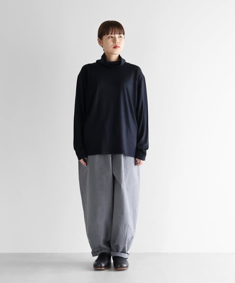 HUIS |［HUIS in house］メリノオプティモウォッシャブルウール天竺長袖ゆるタートルネックカットソー（ブラックネイビー）【ユニセックス】CS204