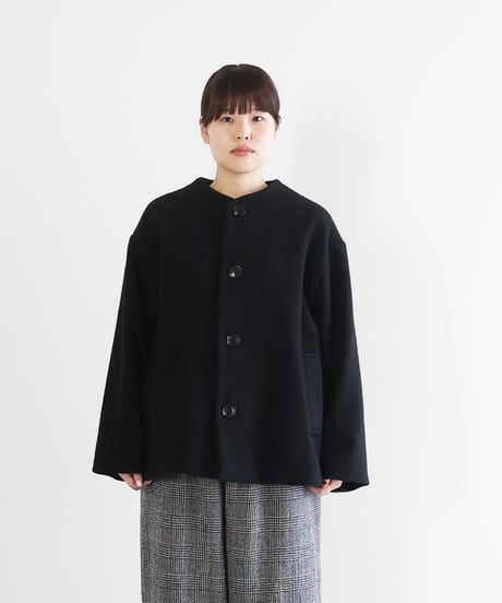 HUIS | “HUIS×尾州”縮絨ウールフランネルノーカラーショートコート（ブラック）【ユニセックス】326