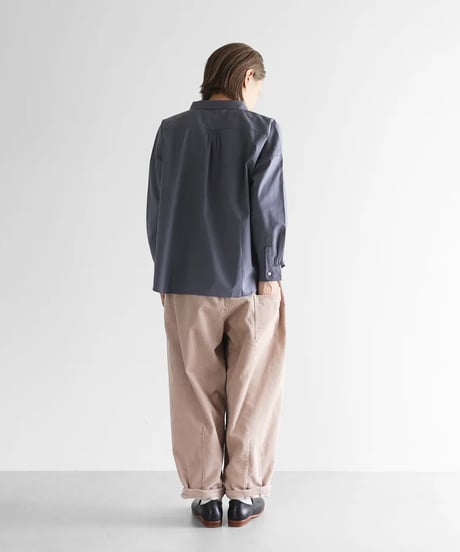 HUIS |シャトルコーデュロイバルーンパンツロング（太畝・ピンクベージュ）【ユニセックス】506L