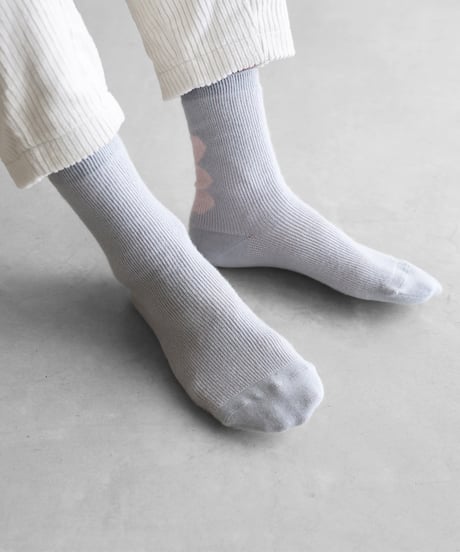 HUIS |［HUISのくつした］JACQUARD ishikoro（ピーチグレー）【ユニセックス22cm-27cm】