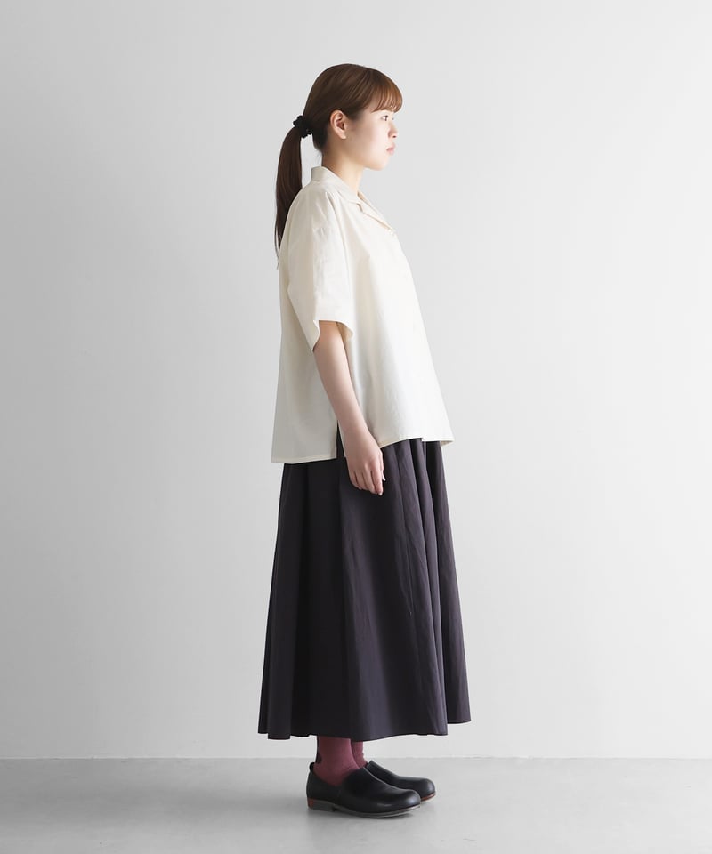 HUIS |［金子敦子さんコラボ］すっぴんシャツ（キナリ）【レディス