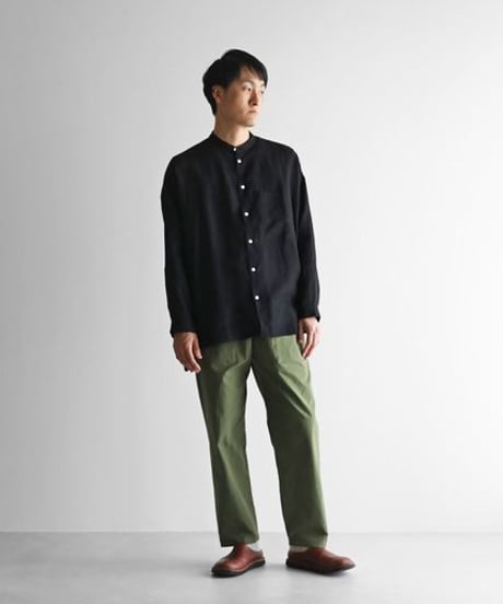 HUIS |シャトルリネンバンドカラーオーバーシャツ（ブラック）【ユニセックス】015