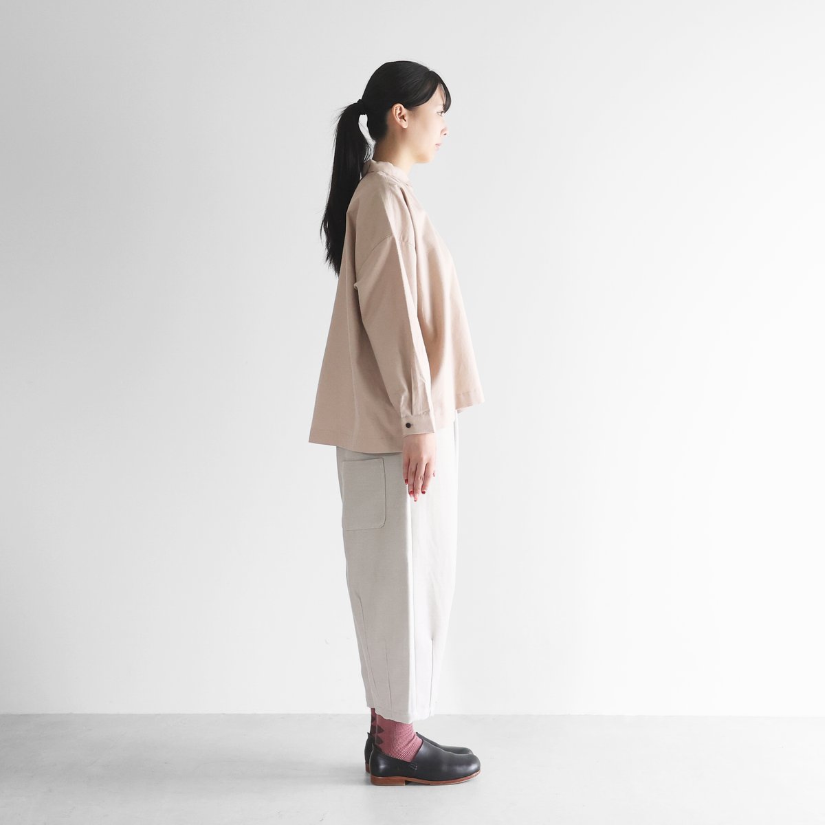 HUIS | 厚手モールスキンバルーンパンツ（グレー）【ユニセックス