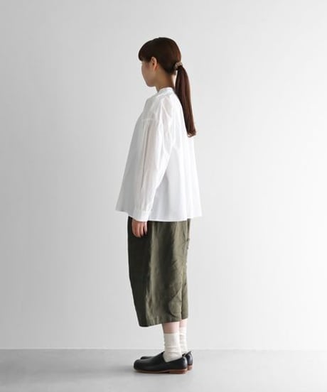 HUIS | シャトルリネン8分丈パンツ（ダークオリーブ）【ユニセックス】503