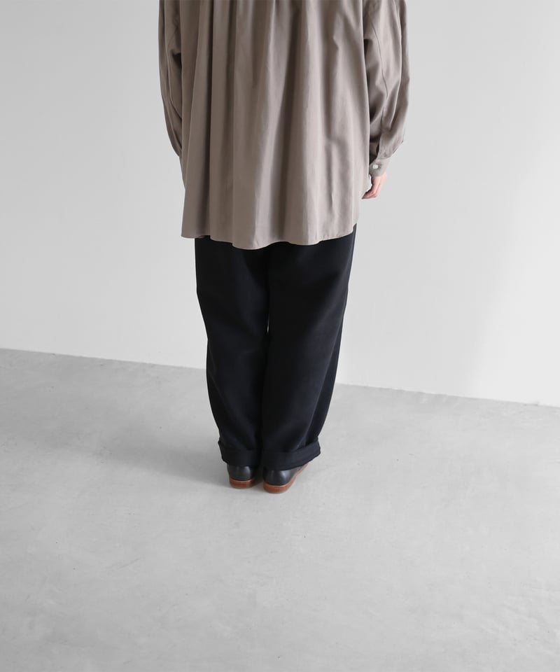 HUIS | 厚手モールスキンワイドパンツ（ブラック）【ユニセックス】504