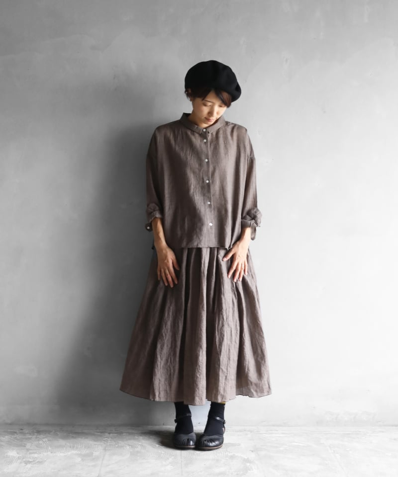 HUIS◆ウォッシャブルウール ワイドブラウス◆ダークブラウングレー2021AW HUIS | ウォッシャブルウールワイドブラウス（チャコールブラウン