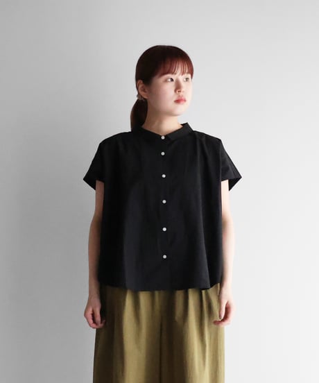 HUIS |コードレーンフレンチスリーブワイドブラウス（ブラック）【レディス】U103