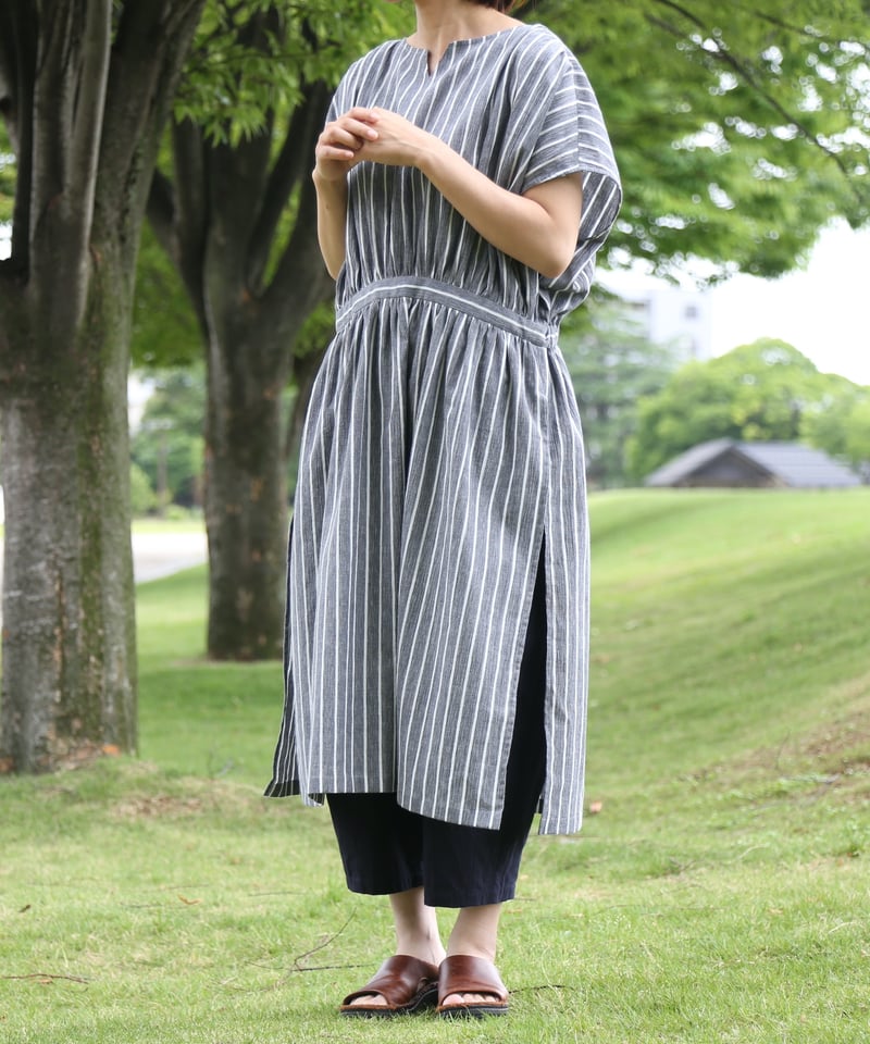 kagure かぐれ コットンサッカー2wayワンピース スリット かぐれ（カグレ）の「コットンサッカー2WAYワンピース