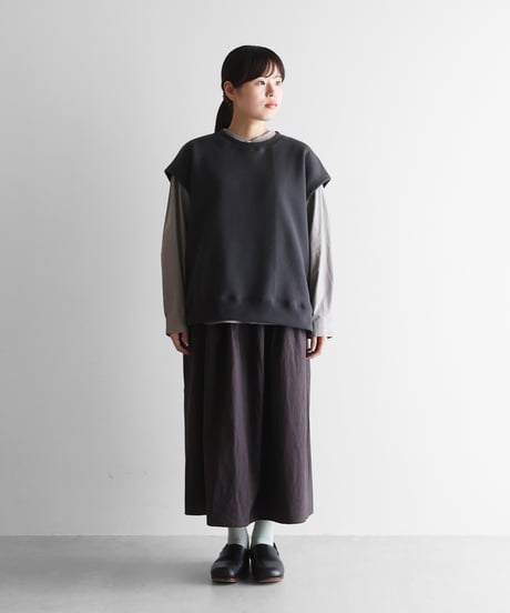 HUIS | ［HUIS in house］SUVINスウェットゆるベスト（ダークグレー）【ユニセックス】SW602