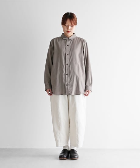 HUIS | シャトルコーデュロイバルーンパンツ（極太畝・オフホワイト）【ユニセックス】 506
