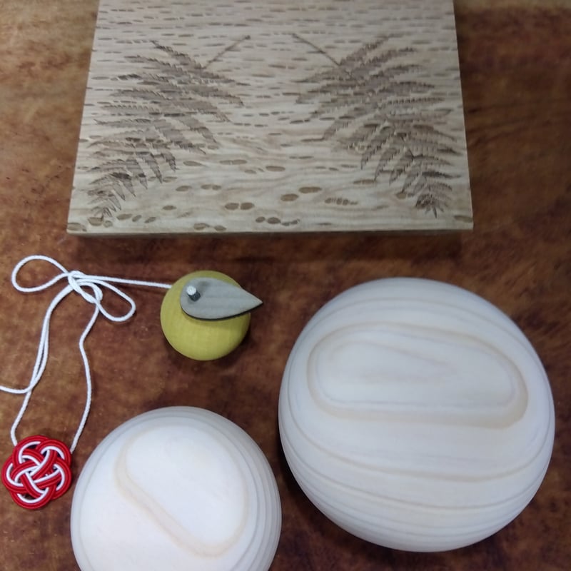 ヒノキの鏡餅 | Ki na li.