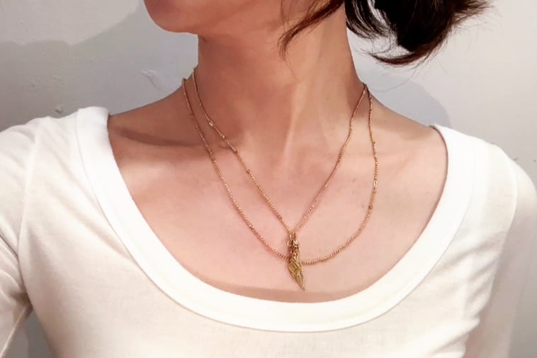 andRoma】フェザーモチーフダブルレイヤーチェーンネックレス ゴールド